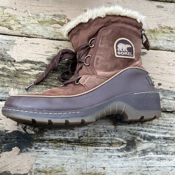 Sorel winter boots Size 9 Brown lace up durable boot. Pre-loved condition - Picture 11 of 17